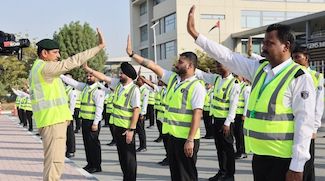 Dubai Police Train 140 School Security Guards To Tackle Morning Traffic
