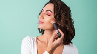 Expert Tips To Make Your Makeup Last Through Dubai’s Summer Heat
