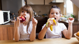 How to Build A Healthy Eating And Sleep Routine For Your Child During School Days