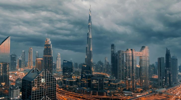 Cloudy Skies, Scattered Rainfall Expected In The UAE Until Sunday, 12 April