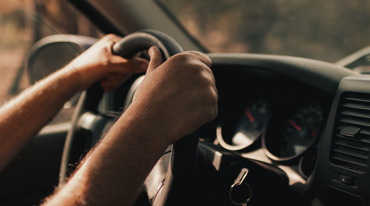 UAE Drivers Offered Four-Point Black Point Removal For Safe Driving