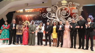 Canadian teacher wins best teacher prize of USD 1 million in Dubai