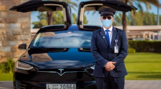 RTA And Uber To Train Limo Chauffeurs