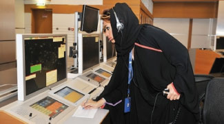 The First Female Emirati Air Traffic Controller Is Fighting For Gender Equality