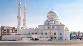 Dubai Announces Free All-Day Parking At Mosques During Ramadan