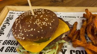REVIEW: The Goofy Cow Burger - Comfort Food At Its Best