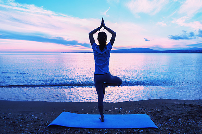 Is Yoga Effective for Weight Loss? - Nutrisense Journal