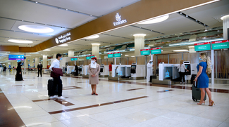 Emirates Expecting Busy Holiday Travel Despite Covid-19 Restrictions