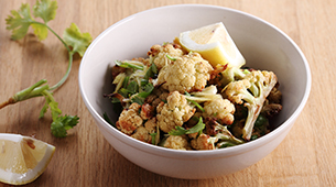 Healthy Mezze Classics: Roasted Cauliflower Salad with Walnuts