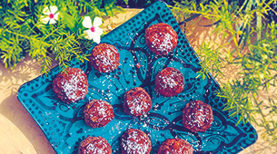Natural Nutrition: Protein Balls