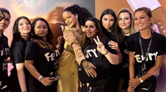 Rihanna Fans Elated Over Surprise Dubai Mall Appearance